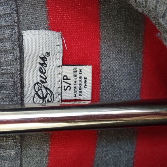 Guess small (juniors) zip up cardigan - Picture 2 of 6